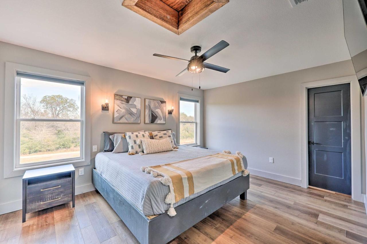 Lavish Riverfront Escape With Gas Grill! Glenwood エクステリア 写真