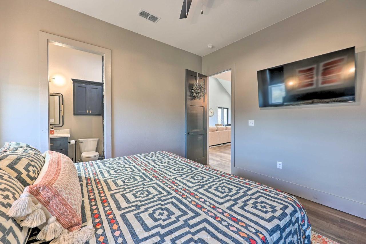 Lavish Riverfront Escape With Gas Grill! Glenwood エクステリア 写真